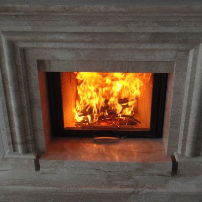 Камин пристенный