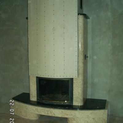 Камин пристенный