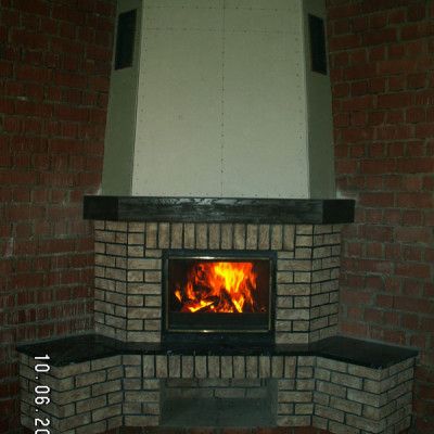 Камин угловой